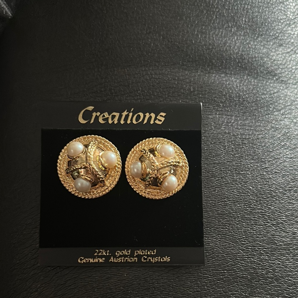 Elegant Gold and Cream Butterfly Earrings clip on